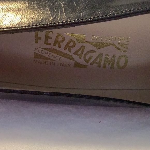 Ferragamo Black Pointed Toe Heels/Pumps - Picture 5 of 9